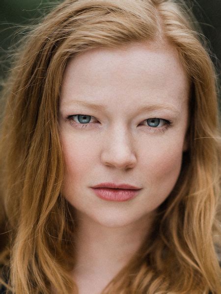 Sarah Snook (@sarah